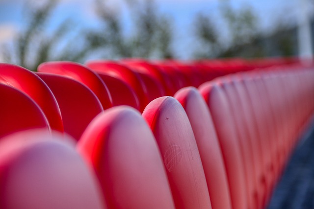 东契奇31+15+11詹皇末节12分，艾顿打爆21中4大帝，湖人力克76人